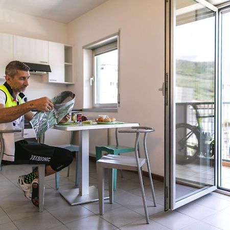 ريفا ديل غاردا Residence Centro Vela المظهر الخارجي الصورة