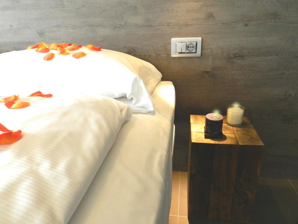 ريفا ديل غاردا Residence Centro Vela المظهر الخارجي الصورة