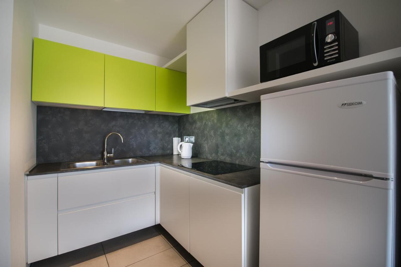 ريفا ديل غاردا Residence Centro Vela المظهر الخارجي الصورة