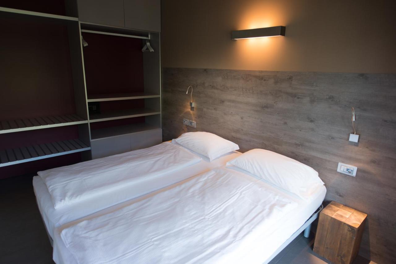 ريفا ديل غاردا Residence Centro Vela المظهر الخارجي الصورة