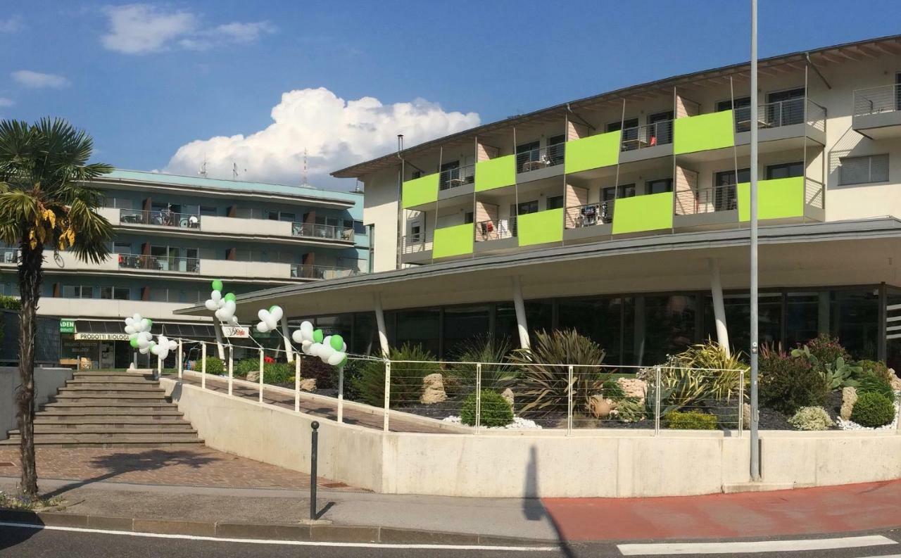 ريفا ديل غاردا Residence Centro Vela المظهر الخارجي الصورة
